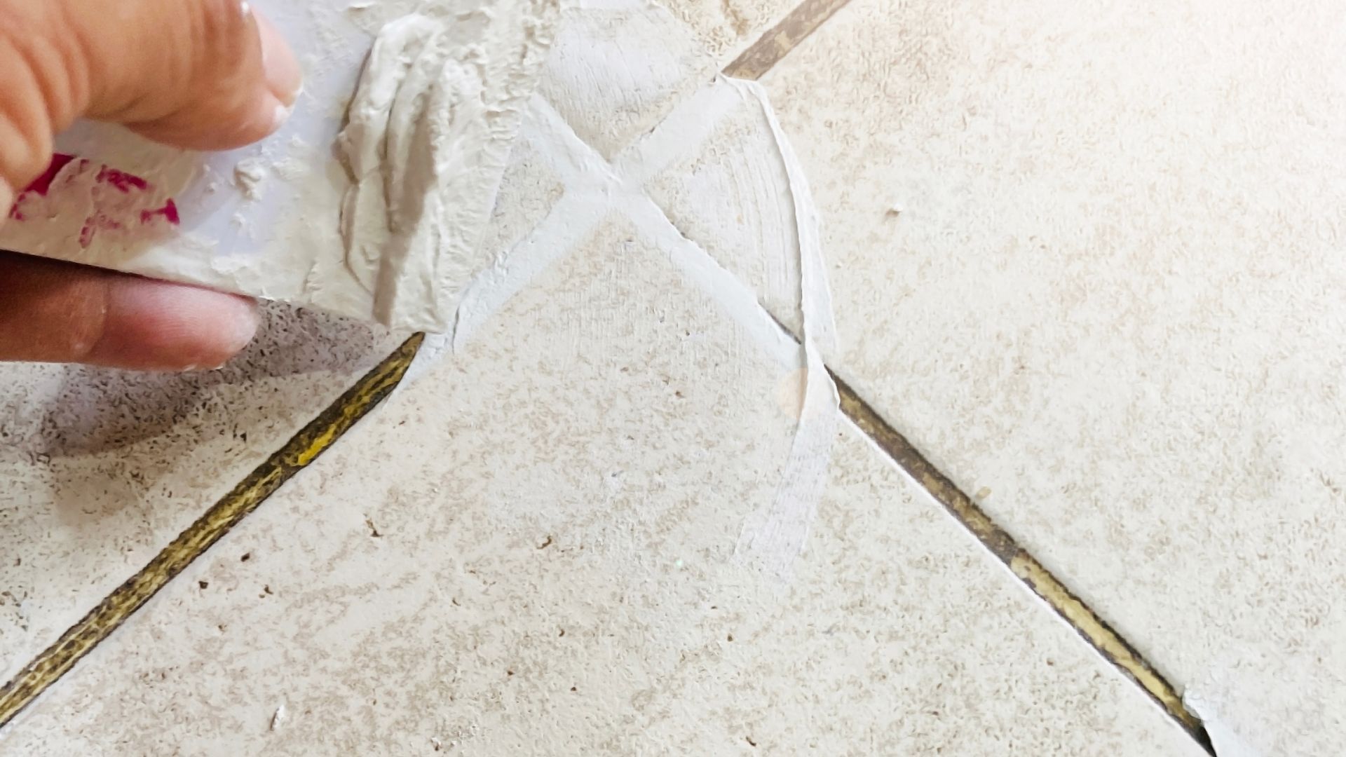 Do Vitrified Tiles Scratch Easily?